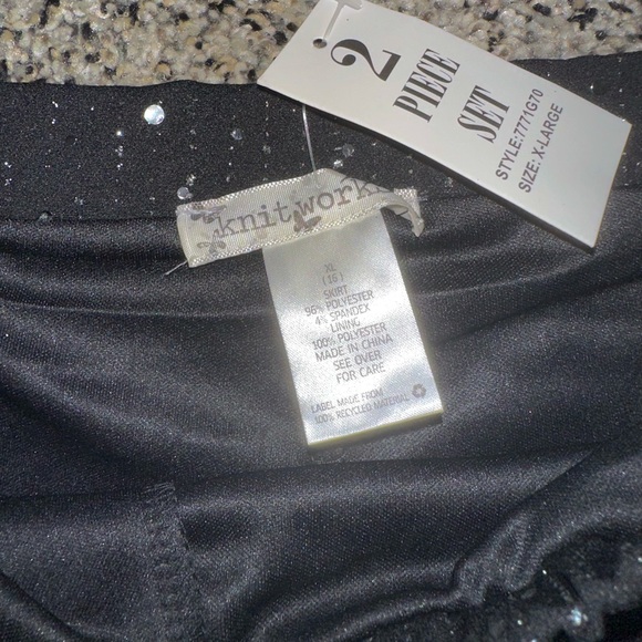 2 piece set - Picture 3 of 5